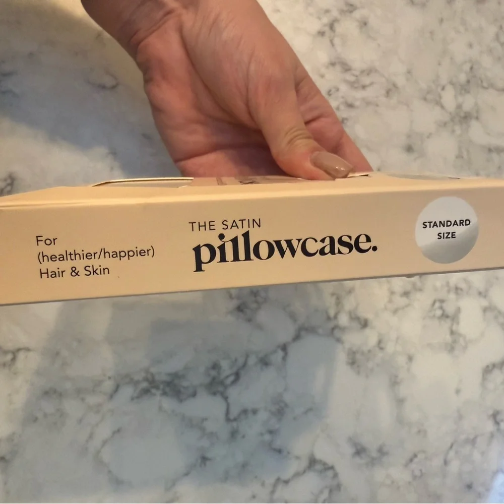 Satin Pillowcase Kit in White